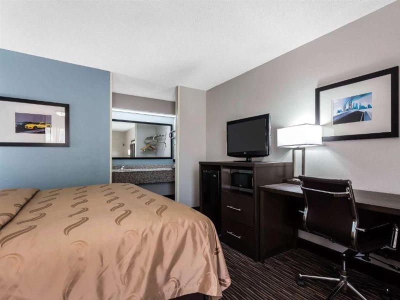 Quality Inn & Suites Mooresville-Lake Norman Dış mekan fotoğraf
