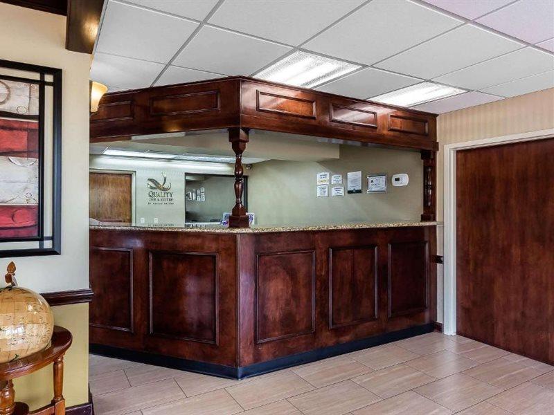 Quality Inn & Suites Mooresville-Lake Norman Dış mekan fotoğraf