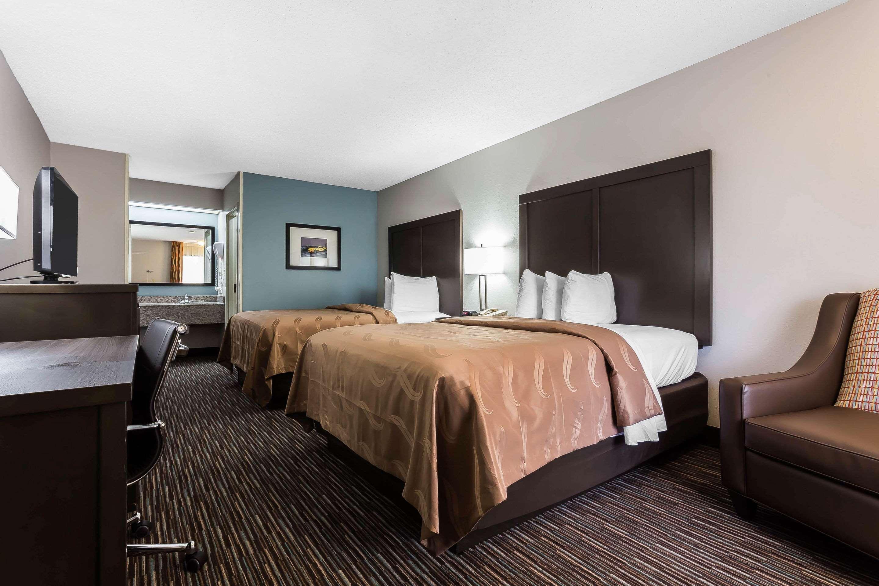 Quality Inn & Suites Mooresville-Lake Norman Dış mekan fotoğraf