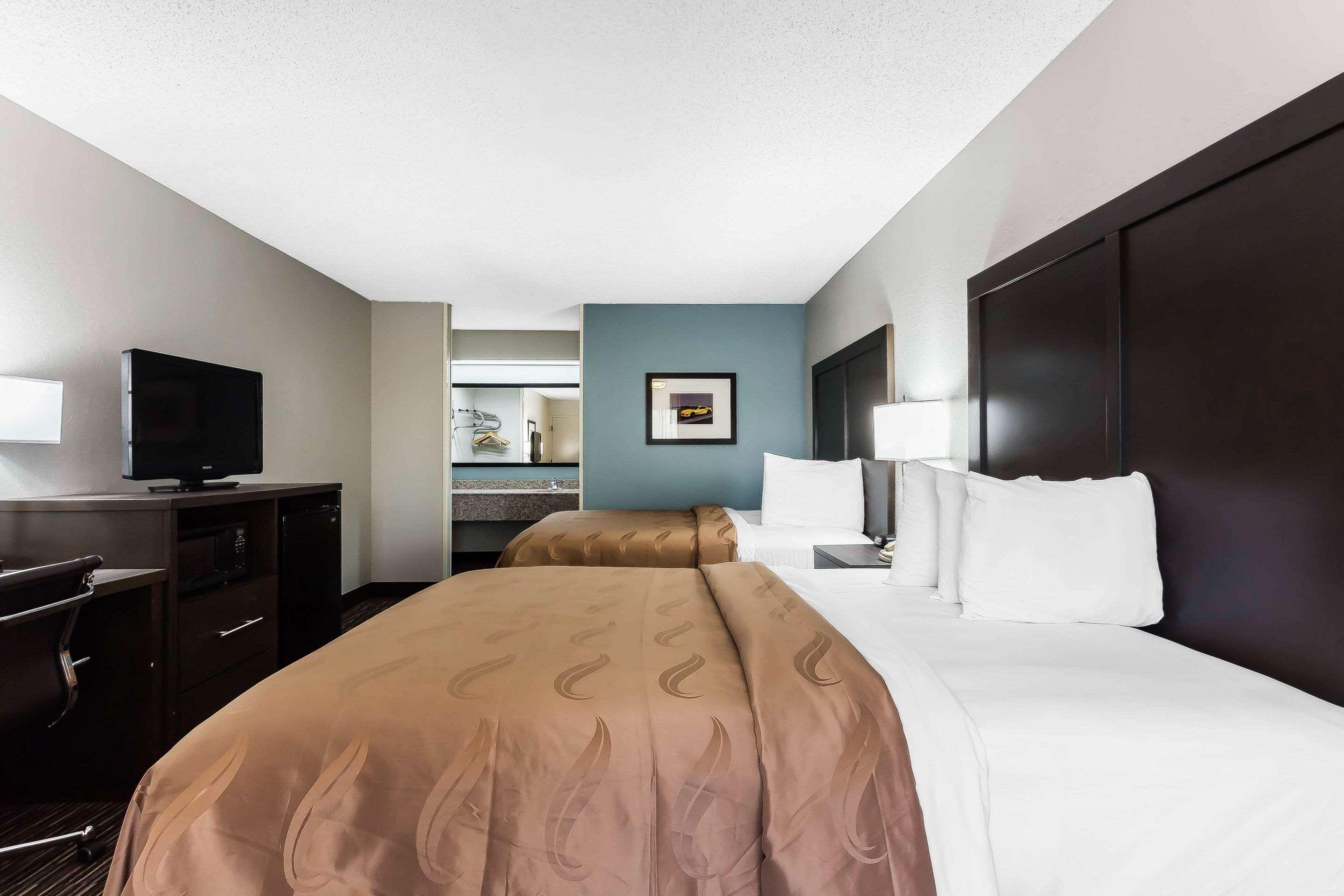 Quality Inn & Suites Mooresville-Lake Norman Dış mekan fotoğraf