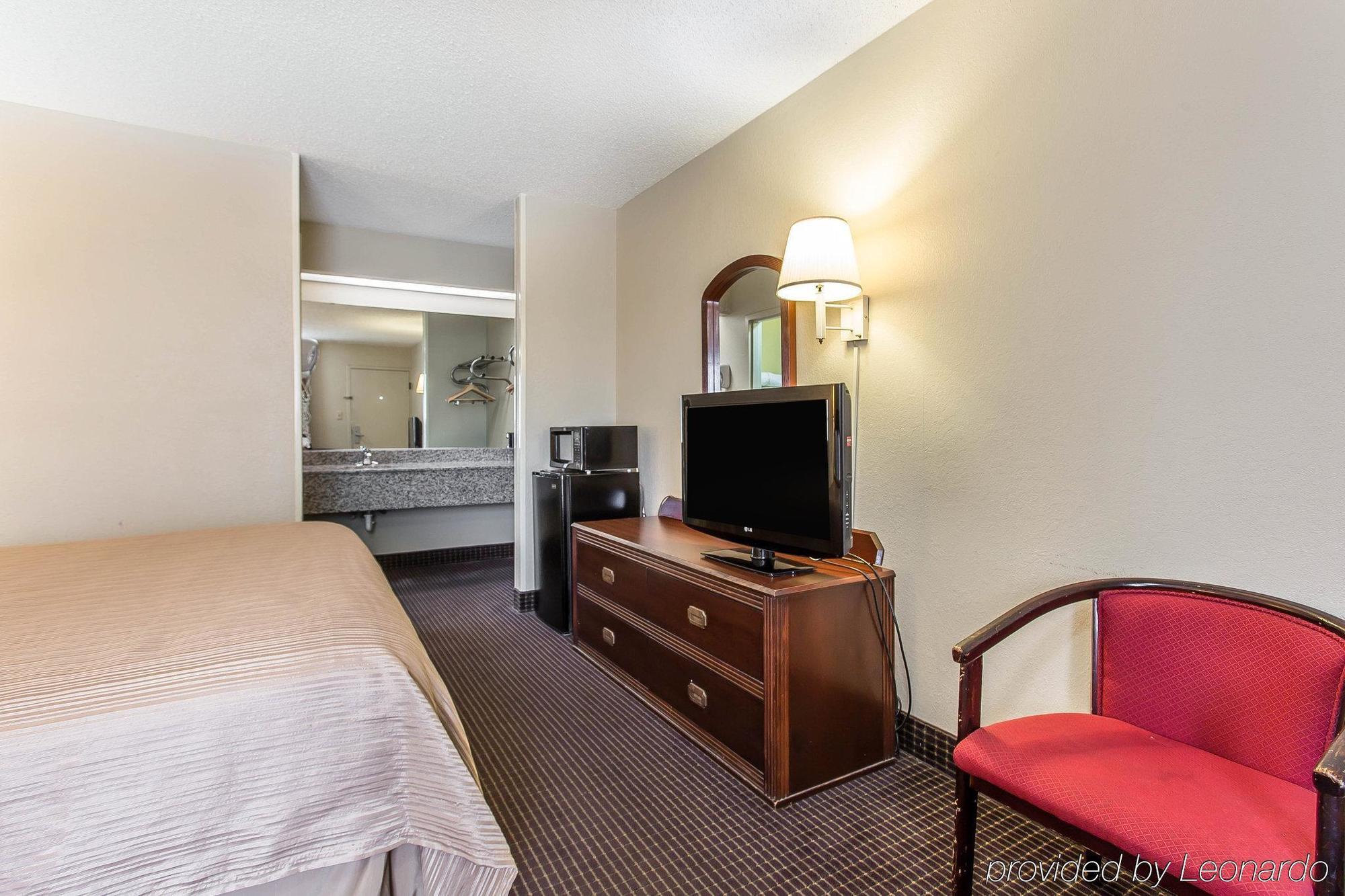 Quality Inn & Suites Mooresville-Lake Norman Dış mekan fotoğraf